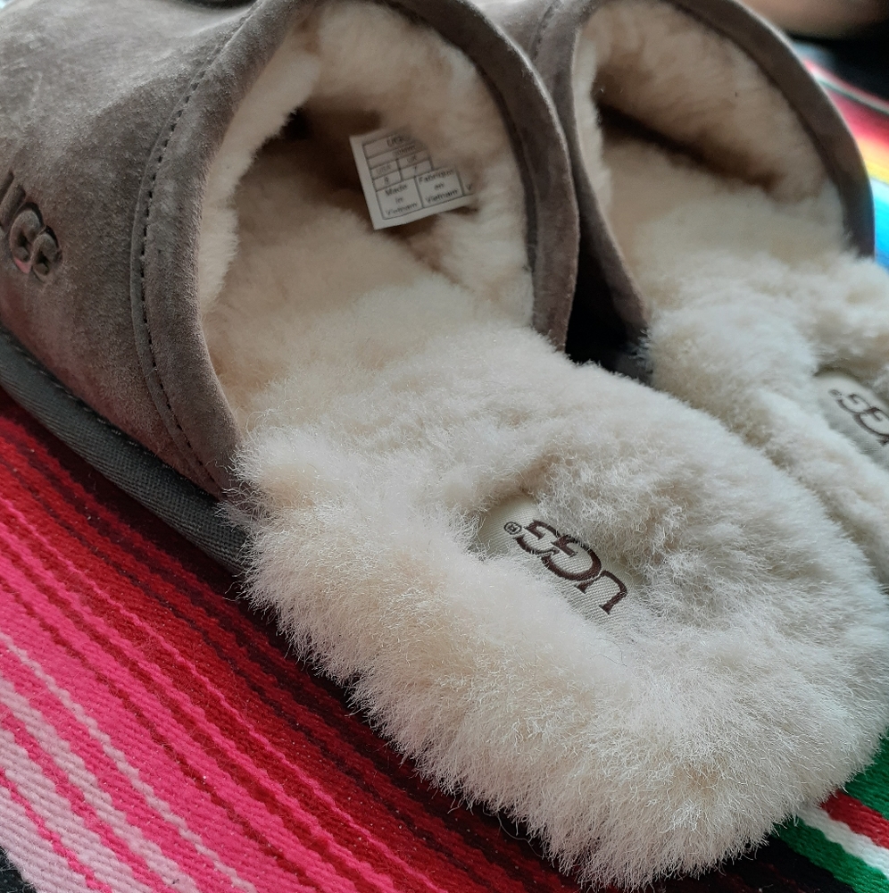Ugg slippers - Picture 4 of 5